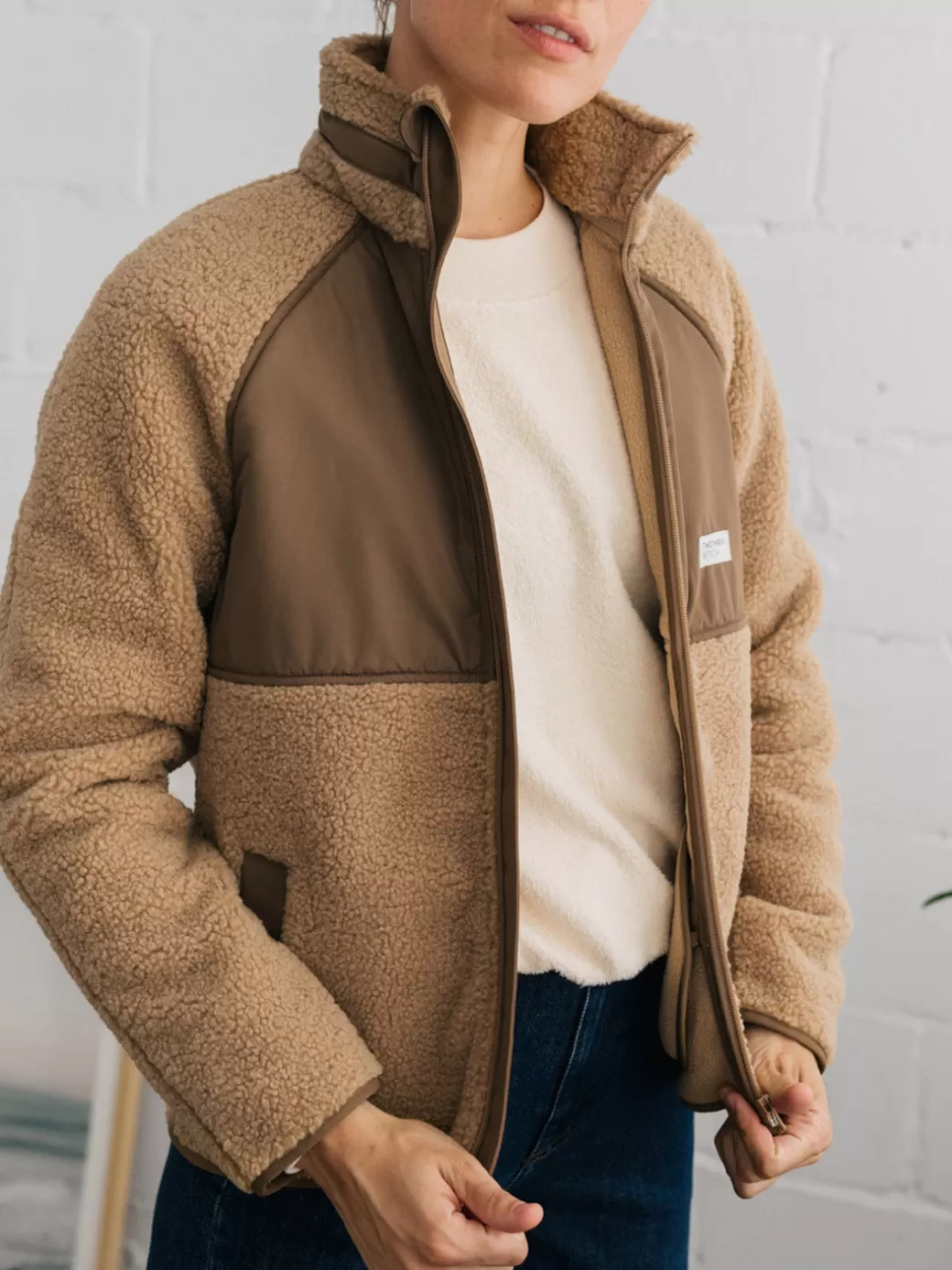 Clearance Twothirds Shark-Beige